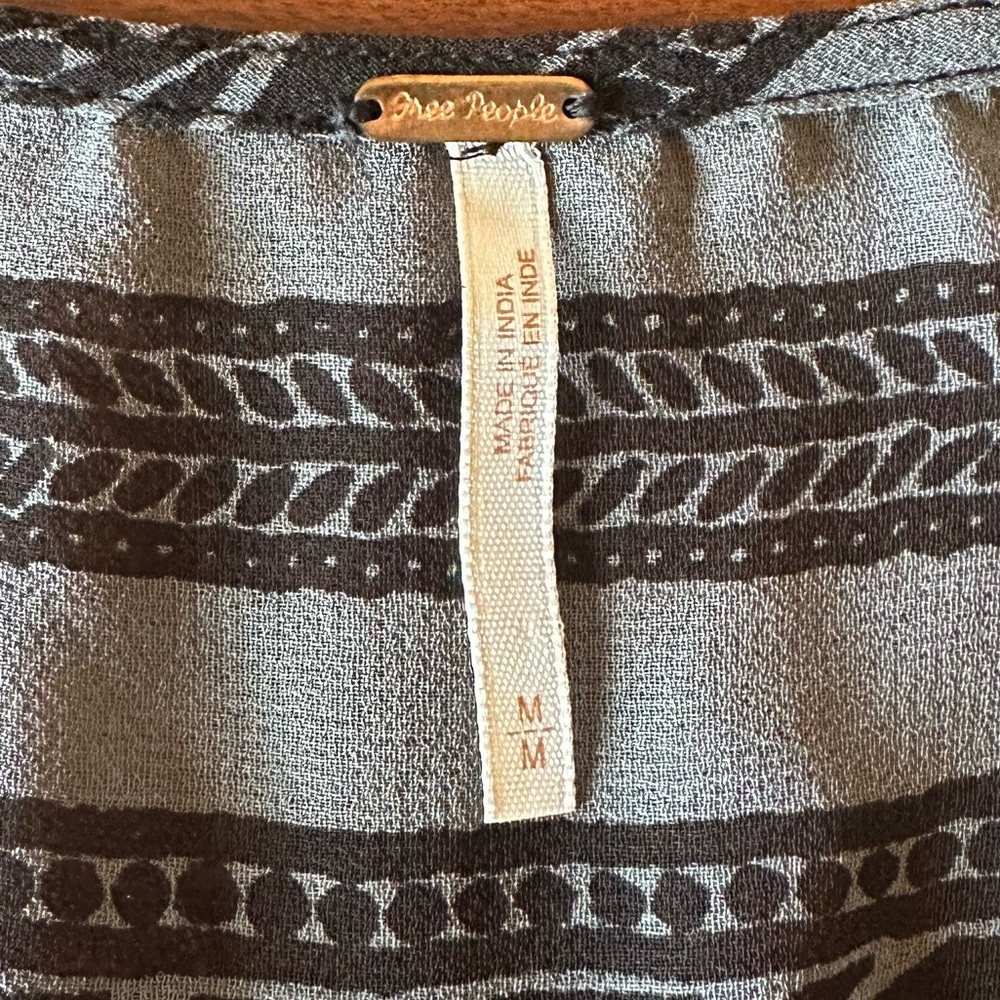 Free People Boho Tunic Top Medium Sheer Long Sleeve Print Blouse - Picture 5 of 10